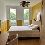 Apartment For 2 With Garden View